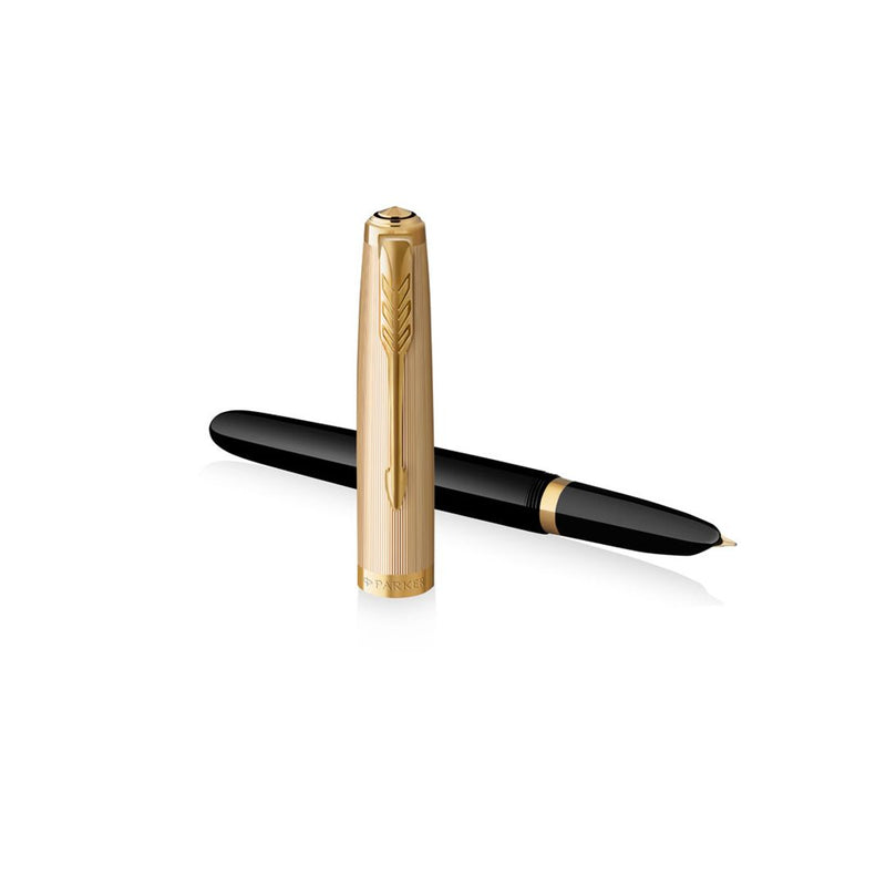 PARKER 51  DELUXE BLACK GOLD TRIM FOUNTAIN PEN (FINE TRIM)