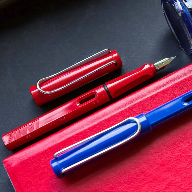 Lamy Safari 016 Fountain Pen Fine Red With Chrome Plated Clip